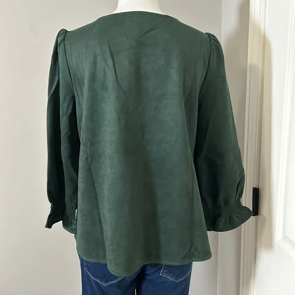 TUCKERNUCK Malachite Suede Easton Blouse Green Ruffle Sleeve Top Sz M NEW